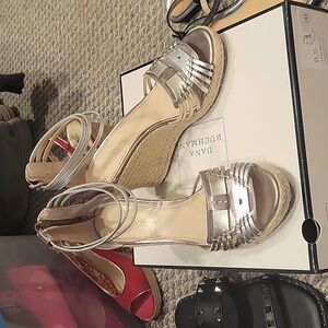 ENZO ANGIOLINI Metallic Hurache Inspired Wedges